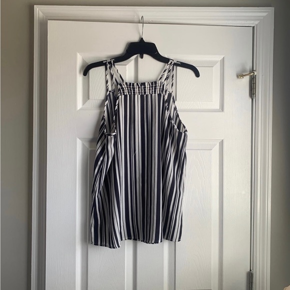 Pink Rose Tank - Picture 3 of 3